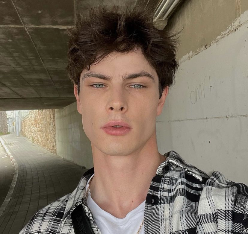 19514258 E01C 471A 9AB3 10723262BE4C