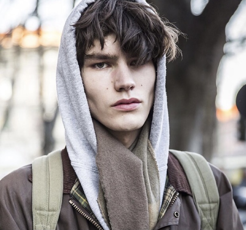 9000AC56 2317 4297 B302 DFAA3FD94495