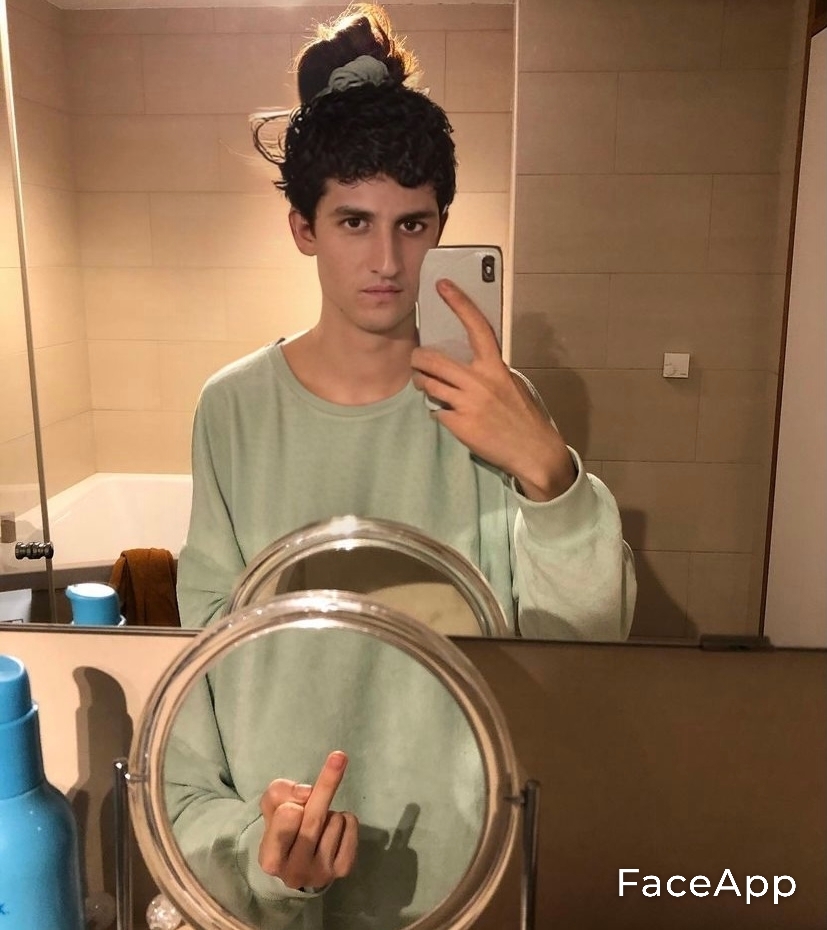 FaceApp 1640706987159