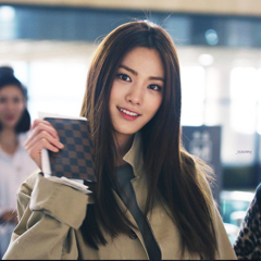 Tumblr o8dd30ftvY1vw79sho1 250