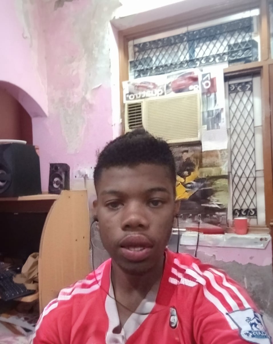 FaceApp 1641296306163