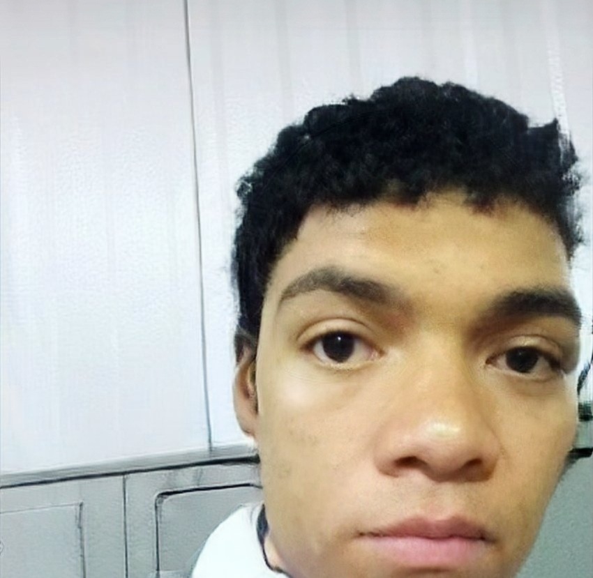 FaceApp 1640474648919