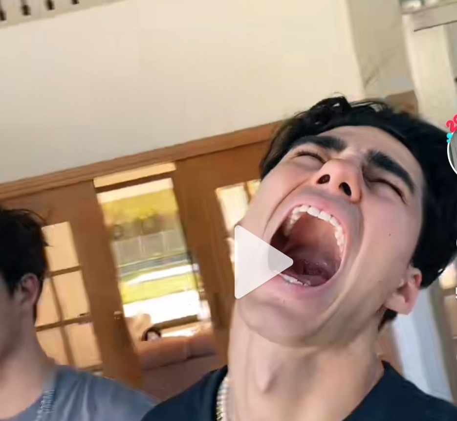 Screenshot 20211214 220932 TikTok