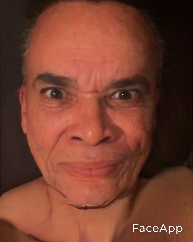 FaceApp 1641596508272