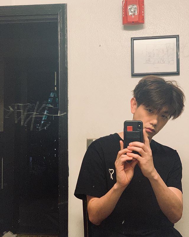 Eric nam perfect mirror selfie