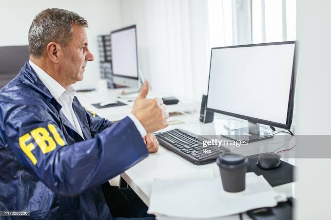 F2F51715 F380 475D BD2A 244A9D9ECFD8