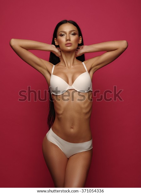 Skinny girl dark straight hair 600w 371054336