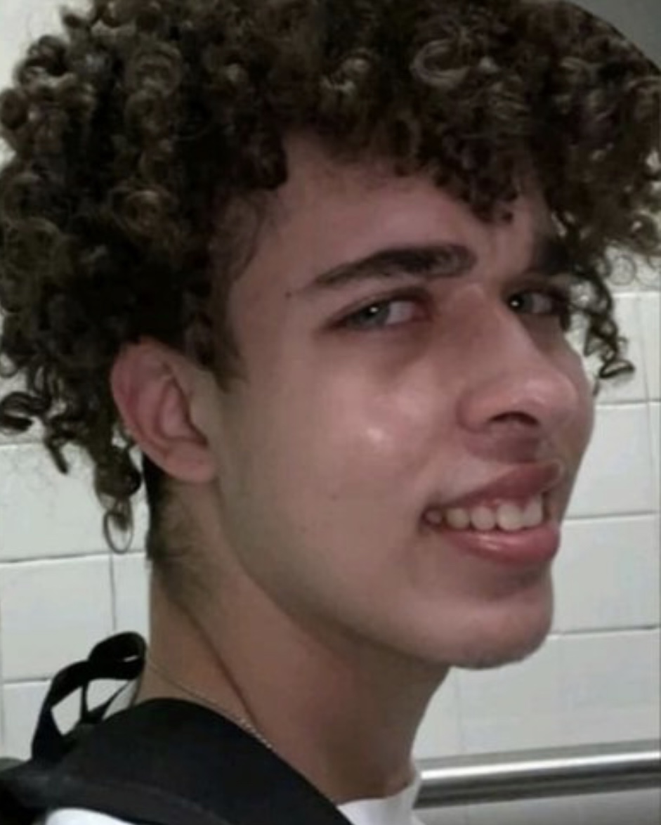 37B43F47 DA63 4D72 B353 89C9A19571A9