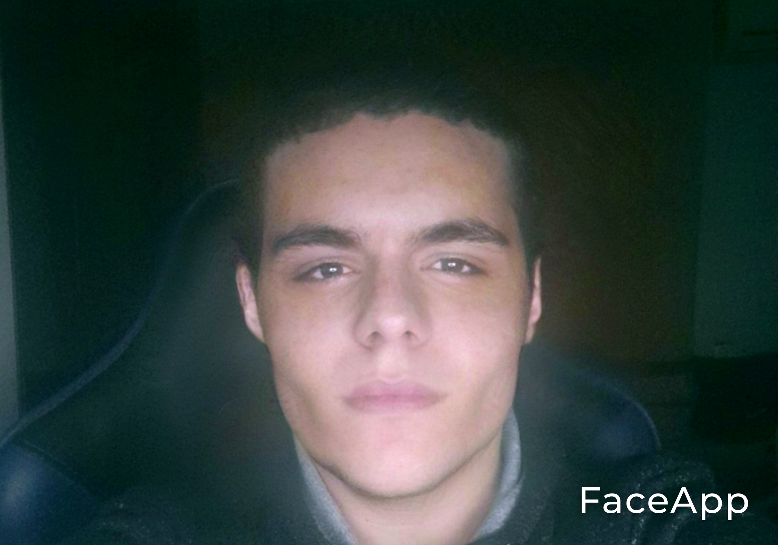 FaceApp 1643134723331