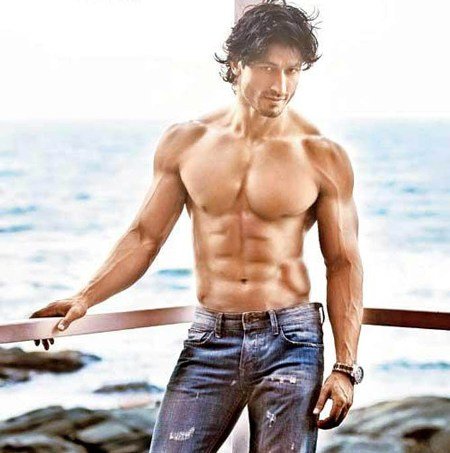 Vidyut jamwal physique