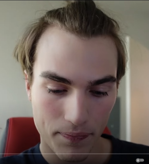 E65C0FA5 B903 4828 89C0 ED44F118227F