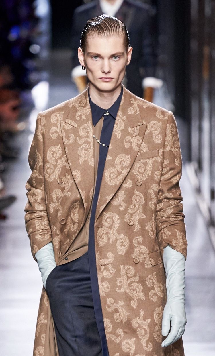 E4DEFCC5 9681 492F 8EA5 24D3567F9F9D