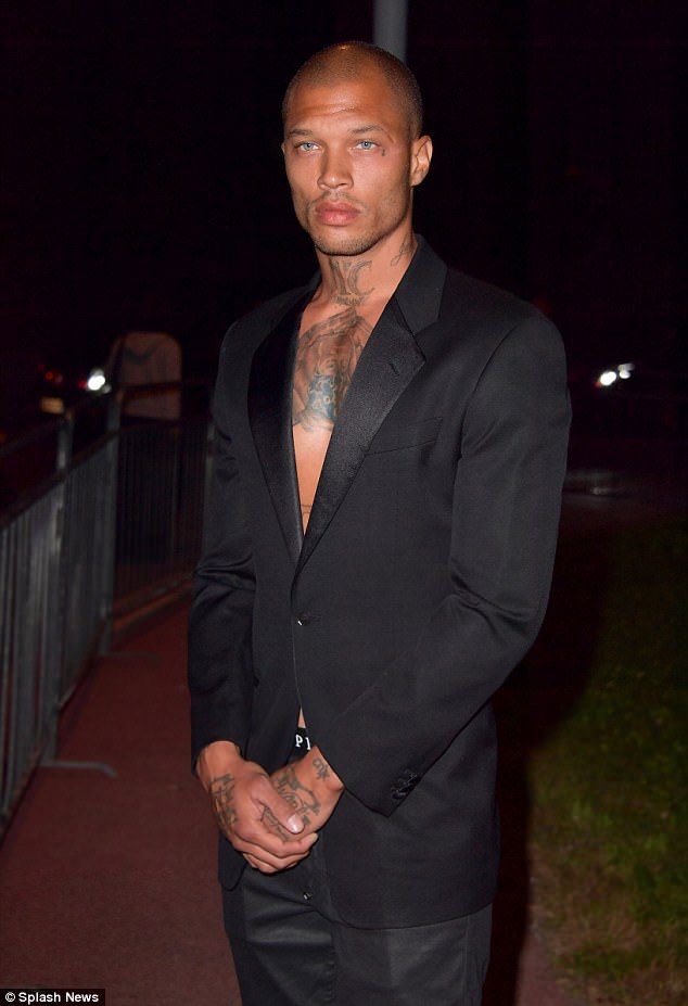 B03D67EB 1AB9 47E1 8E62 E8773DCAF0E0