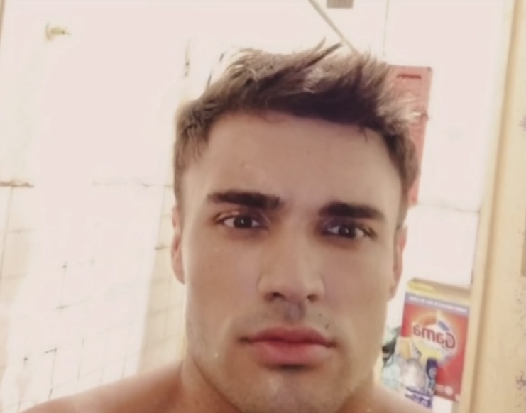 5615EE49 9C4A 4916 B898 E1F88C4C49A8