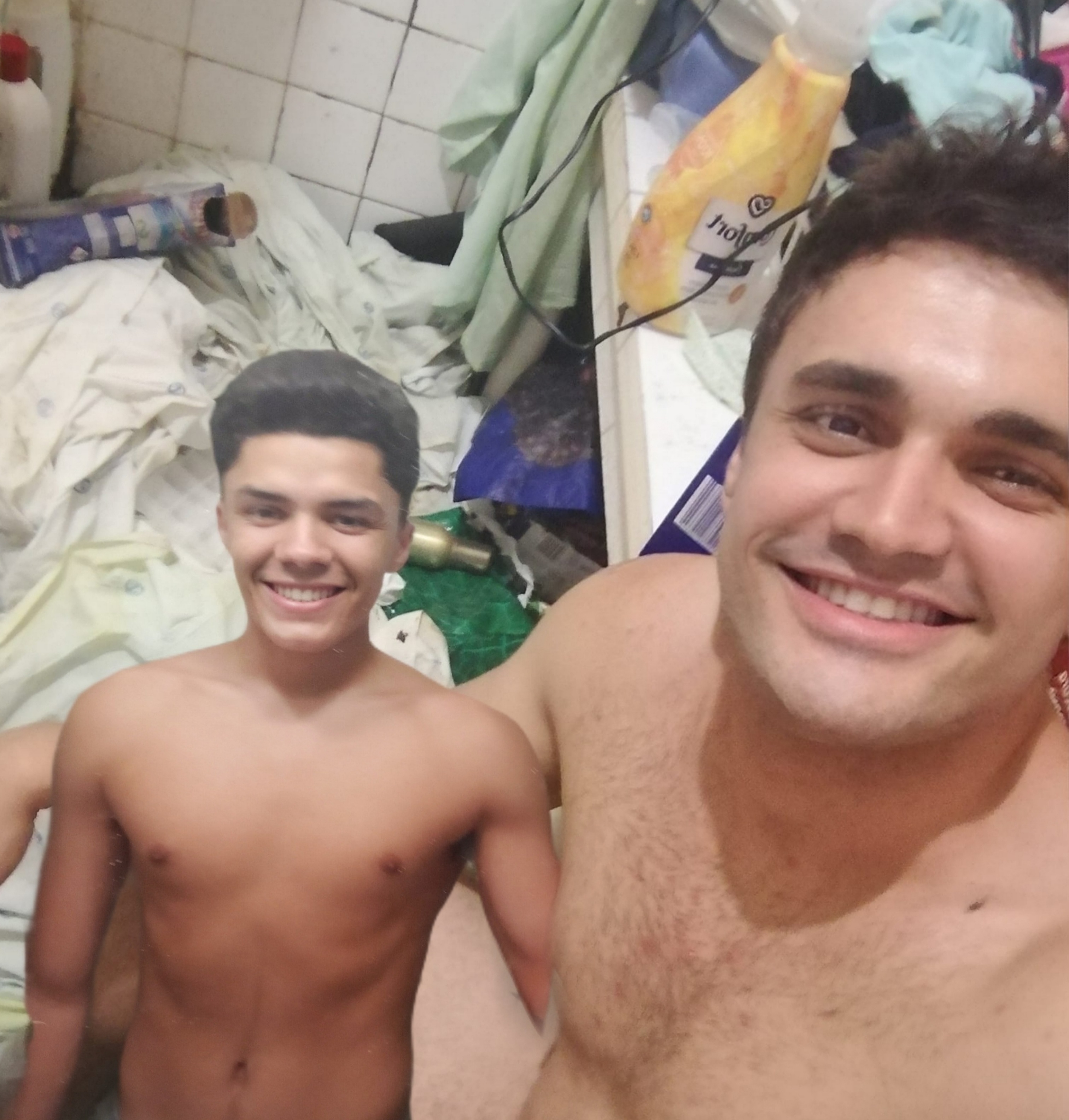 FaceApp 1642623208078