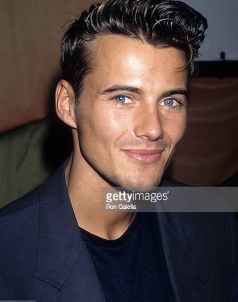 04550B5E 4F56 4346 A2DE C8AA9077A061