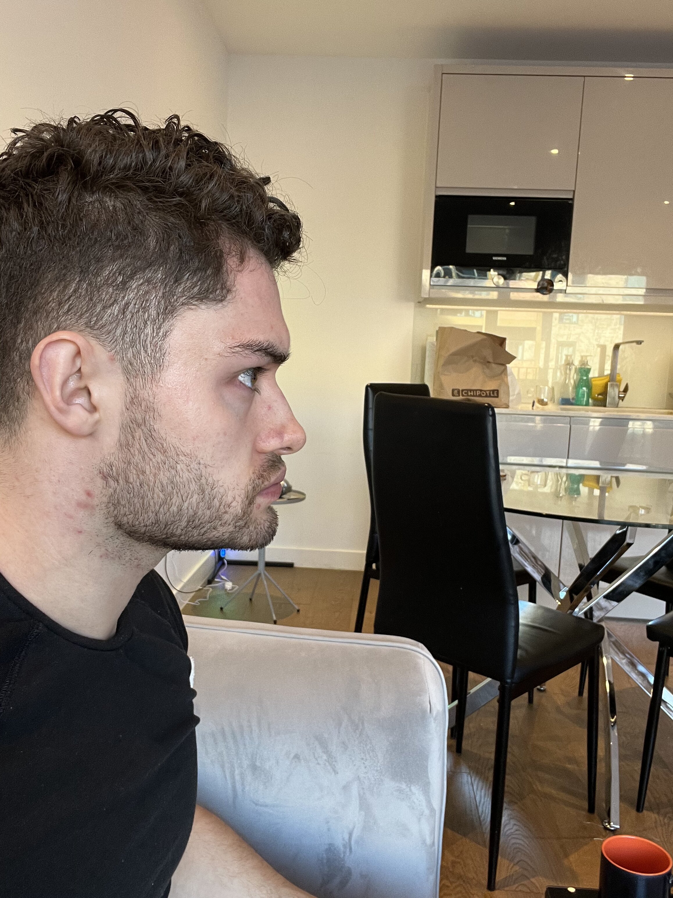 2718543 01FB6682 AC19 4942 849C 52D925F35970 1