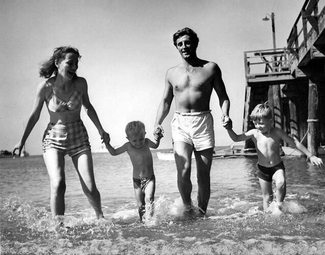 mitchum.jpg