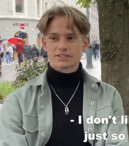 2B7DE4FA 5C26 4A20 99AC 9D41EF0369E7