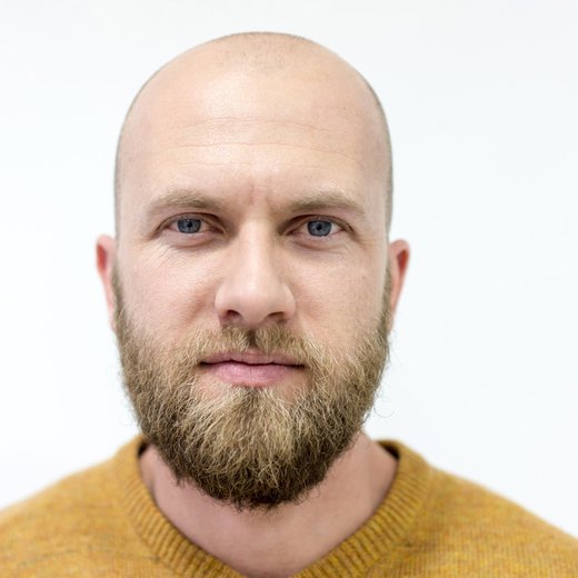 Beard looks on bald men2e16d0bafill 520x520 c100