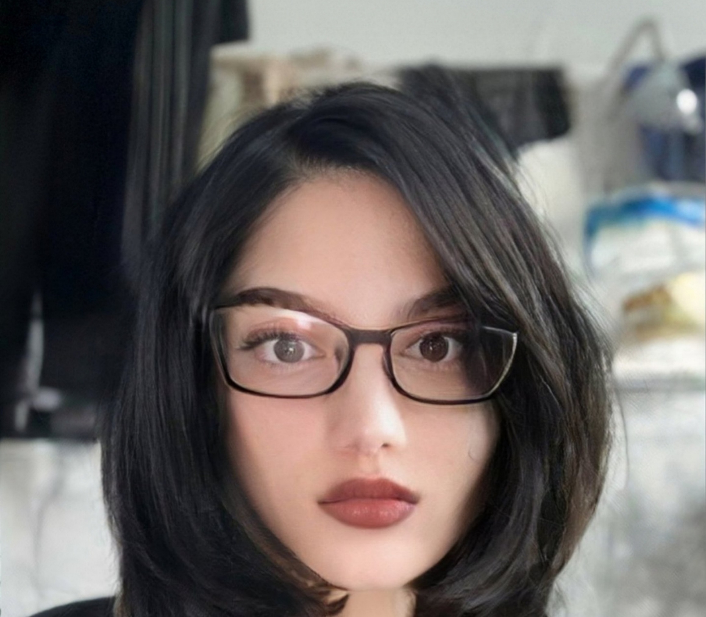 FaceApp 1644015771944