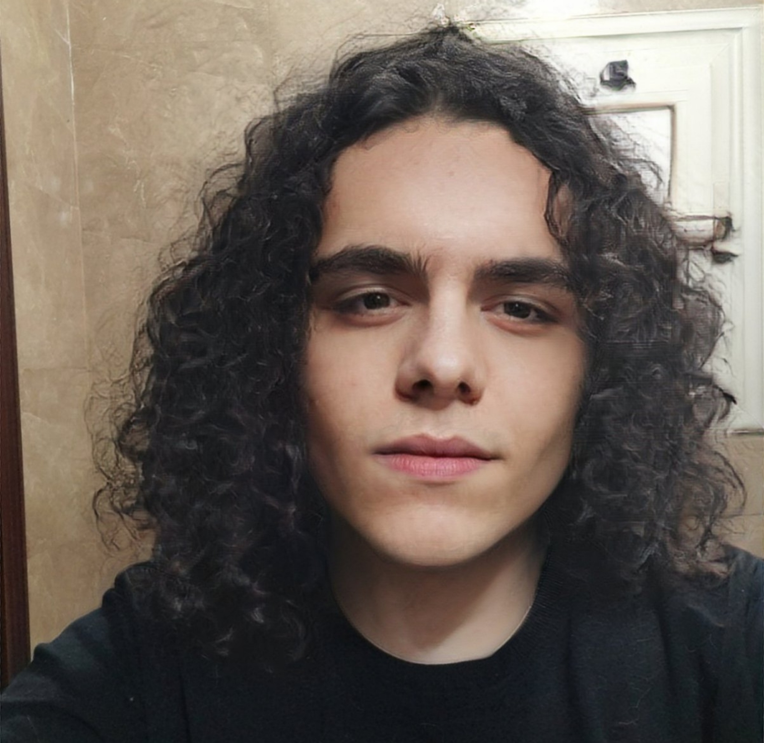 FaceApp 1644152572133