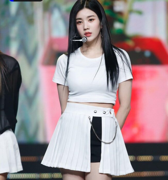Kwon Eun bi 651x700