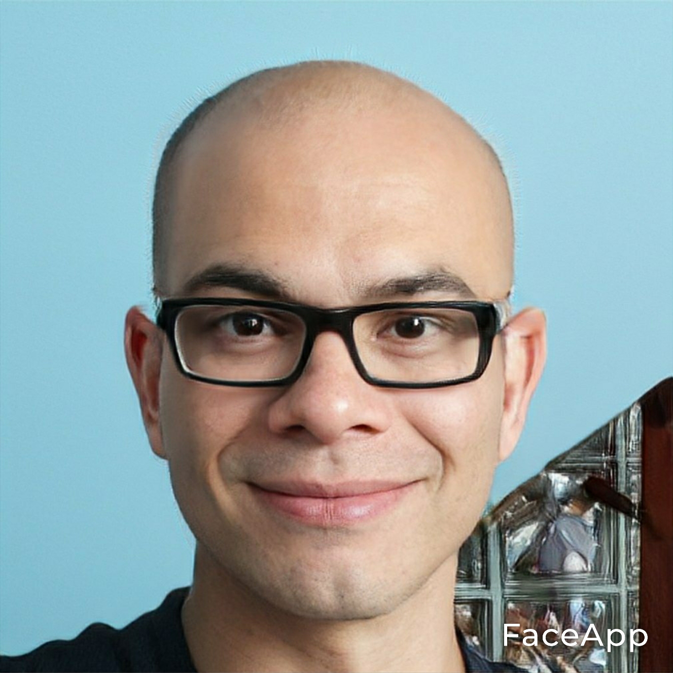 FaceApp 1644530791792