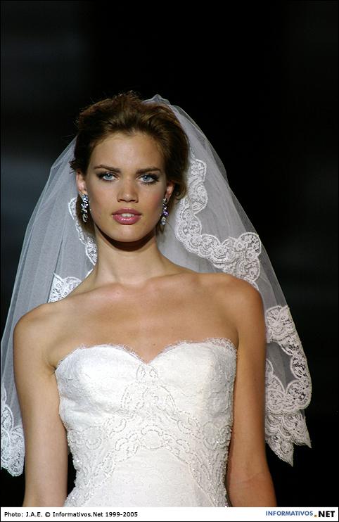 Pronovias 20050620 145