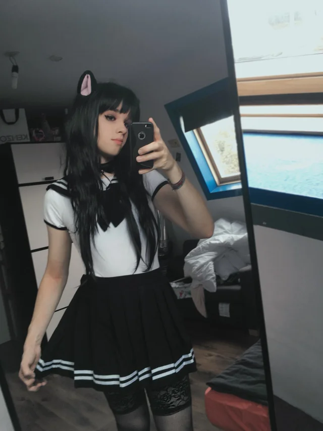 1644675772765