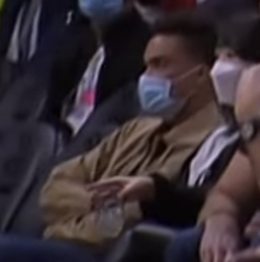 39B9212E E008 4A38 AF88 D4F3E2BE35F8