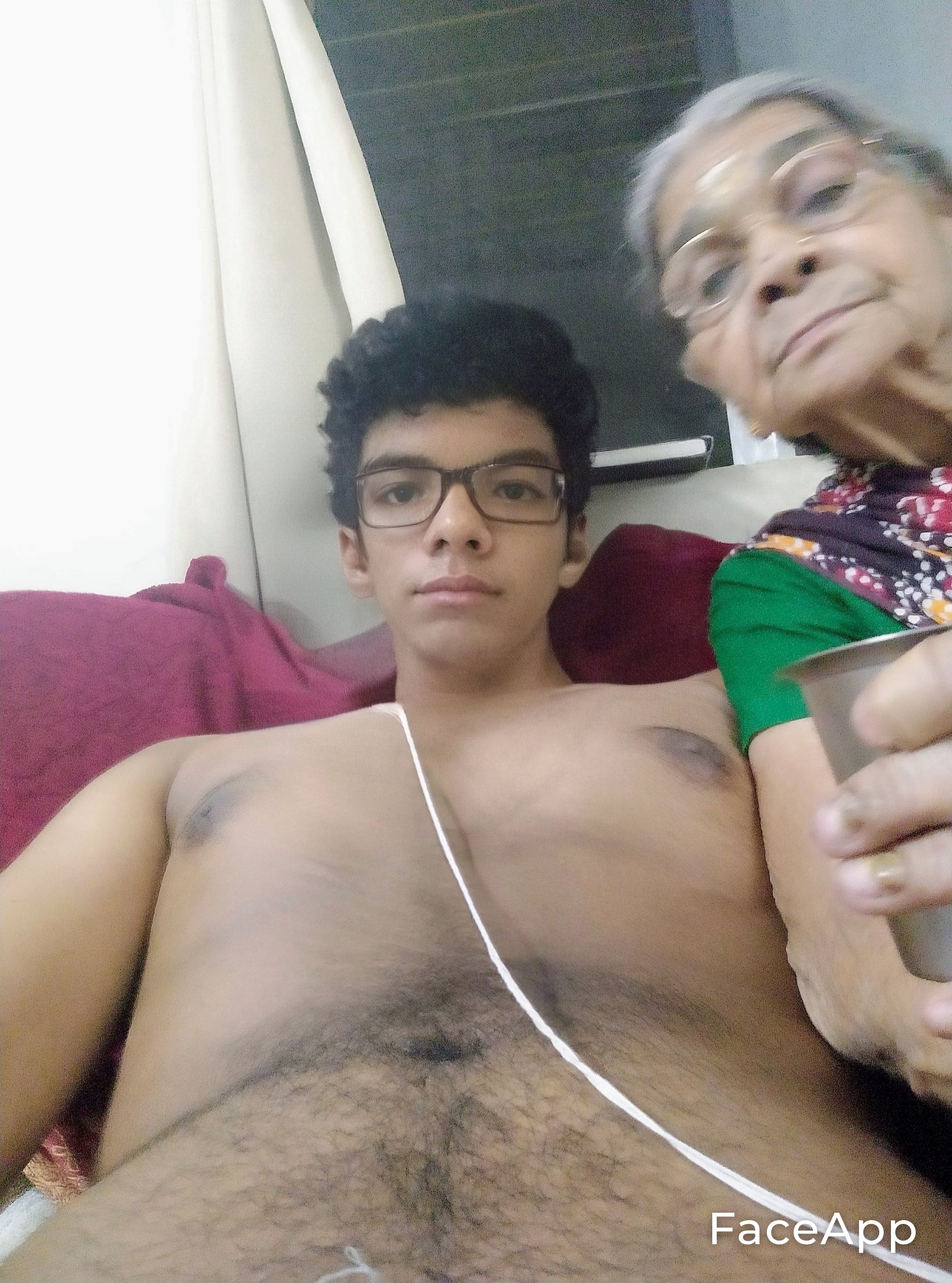 FaceApp 1644349795460