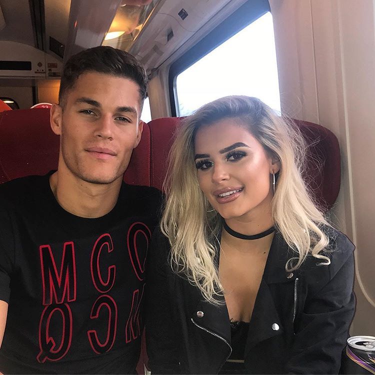 3d21e46880e5cafb5325629811eb8553