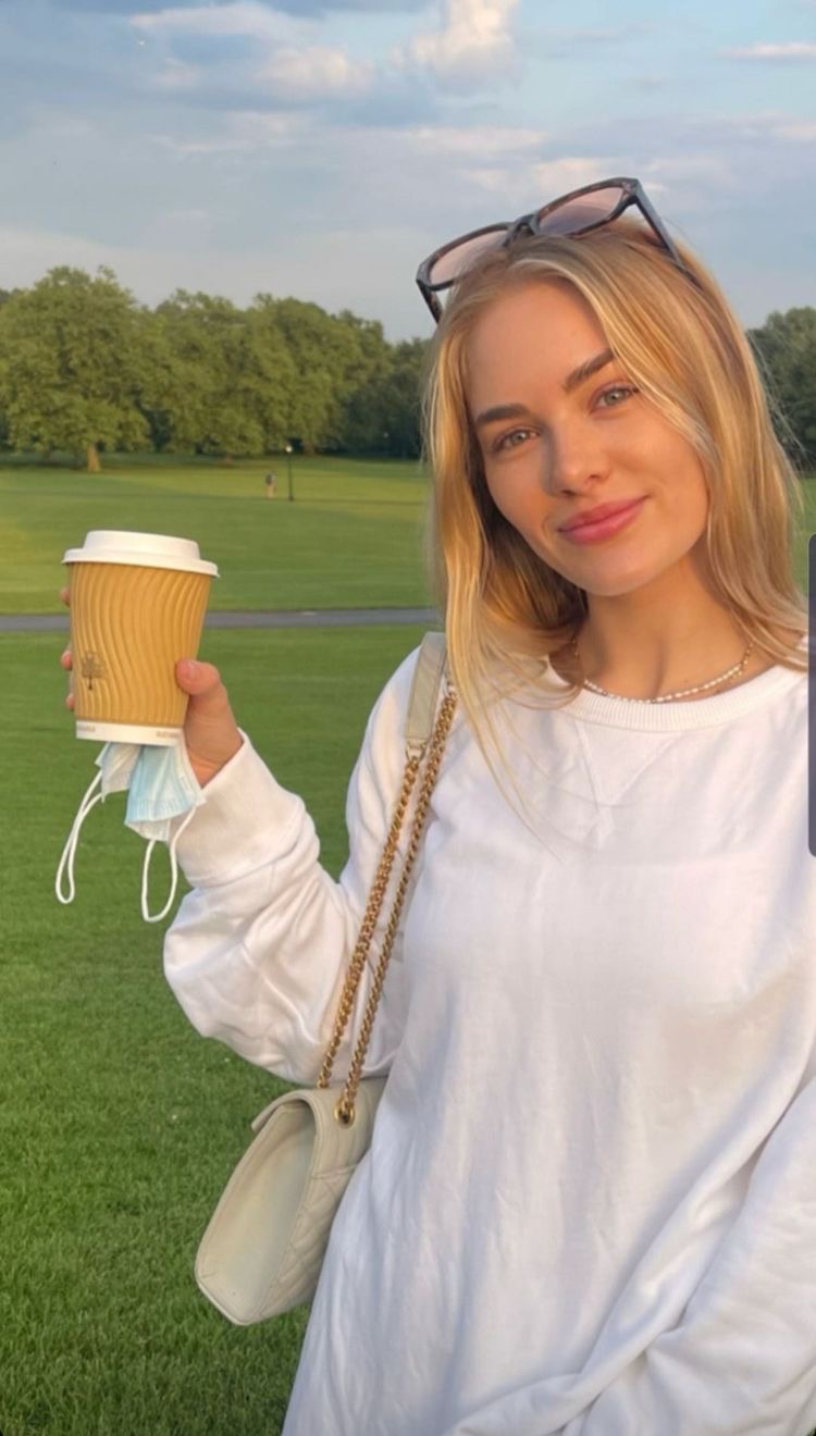 62402DF2 C4A5 4072 A9A2 2EE933C67F44