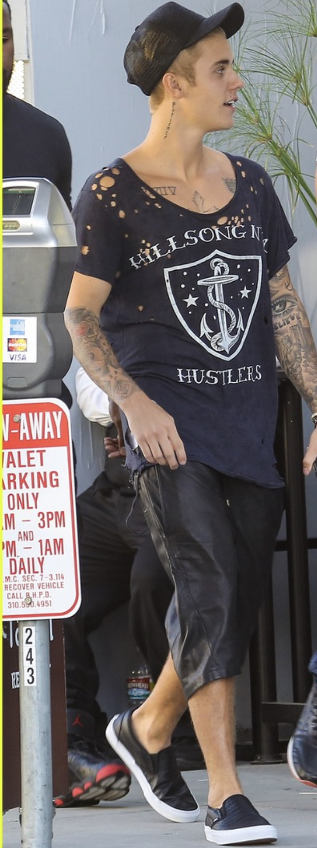 DC00733C 212F 4DE0 8027 42983B2A73CE