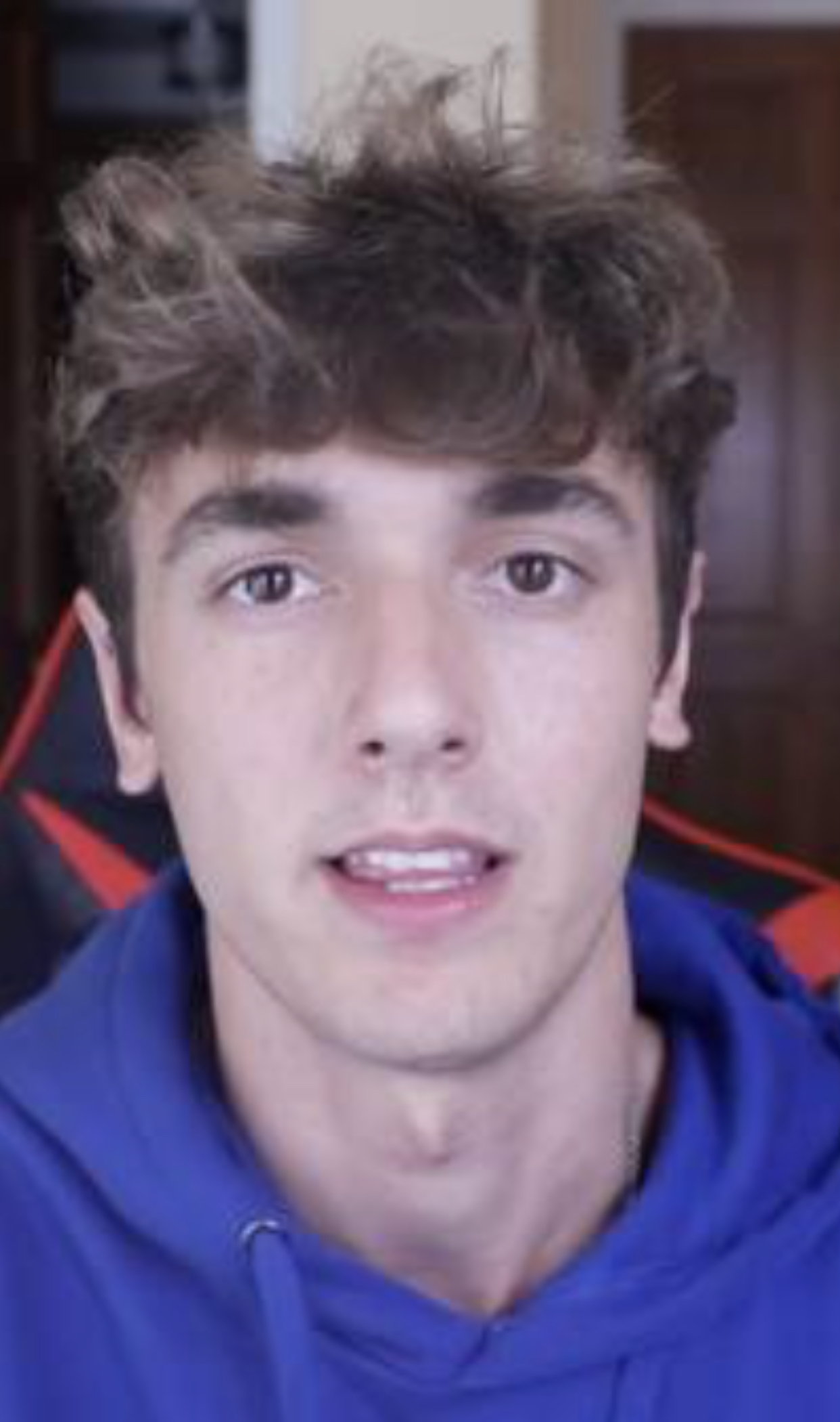 FBD68AB1 1713 415A B033 1BD4775CE3DB