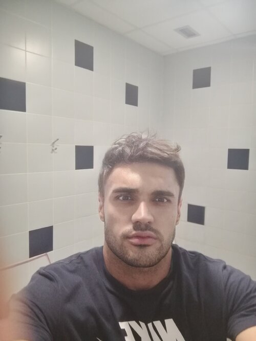 FaceApp_1644781472953.jpg