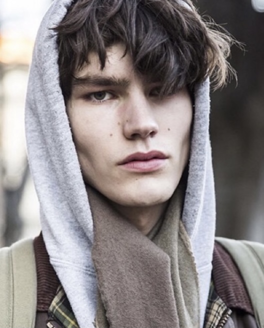 0E736F21 9ADE 4B01 BBFB 1C5ADC56175A