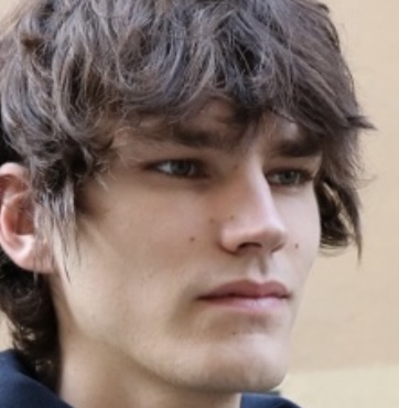 87DFE4BD 3270 409E 96AB A6A8283DF3BC