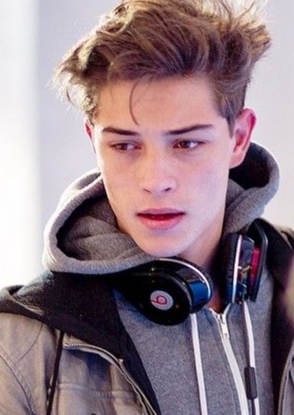 Actor francisco lachowski 268157 large