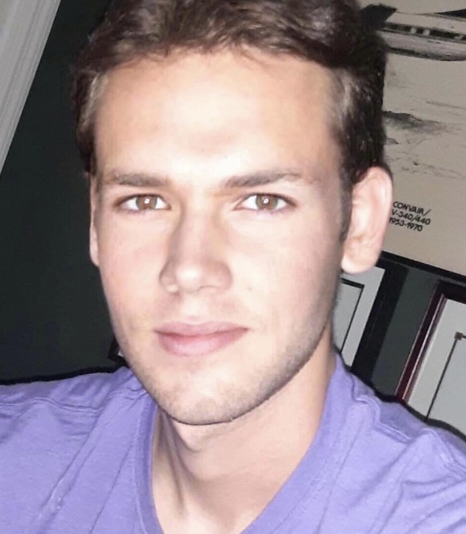 A09D1D43 FB86 495D 8024 386D96CF1C7F