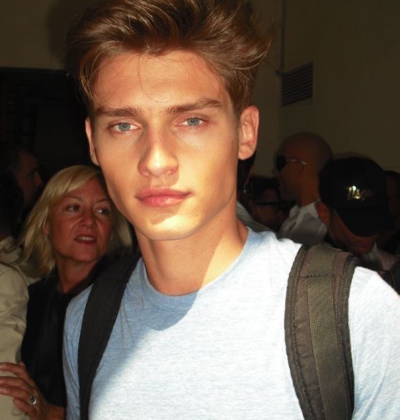 FAB81BF7 F776 4189 B61A E2BD954CCB92