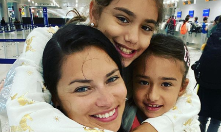 Adriana lima with her daughters