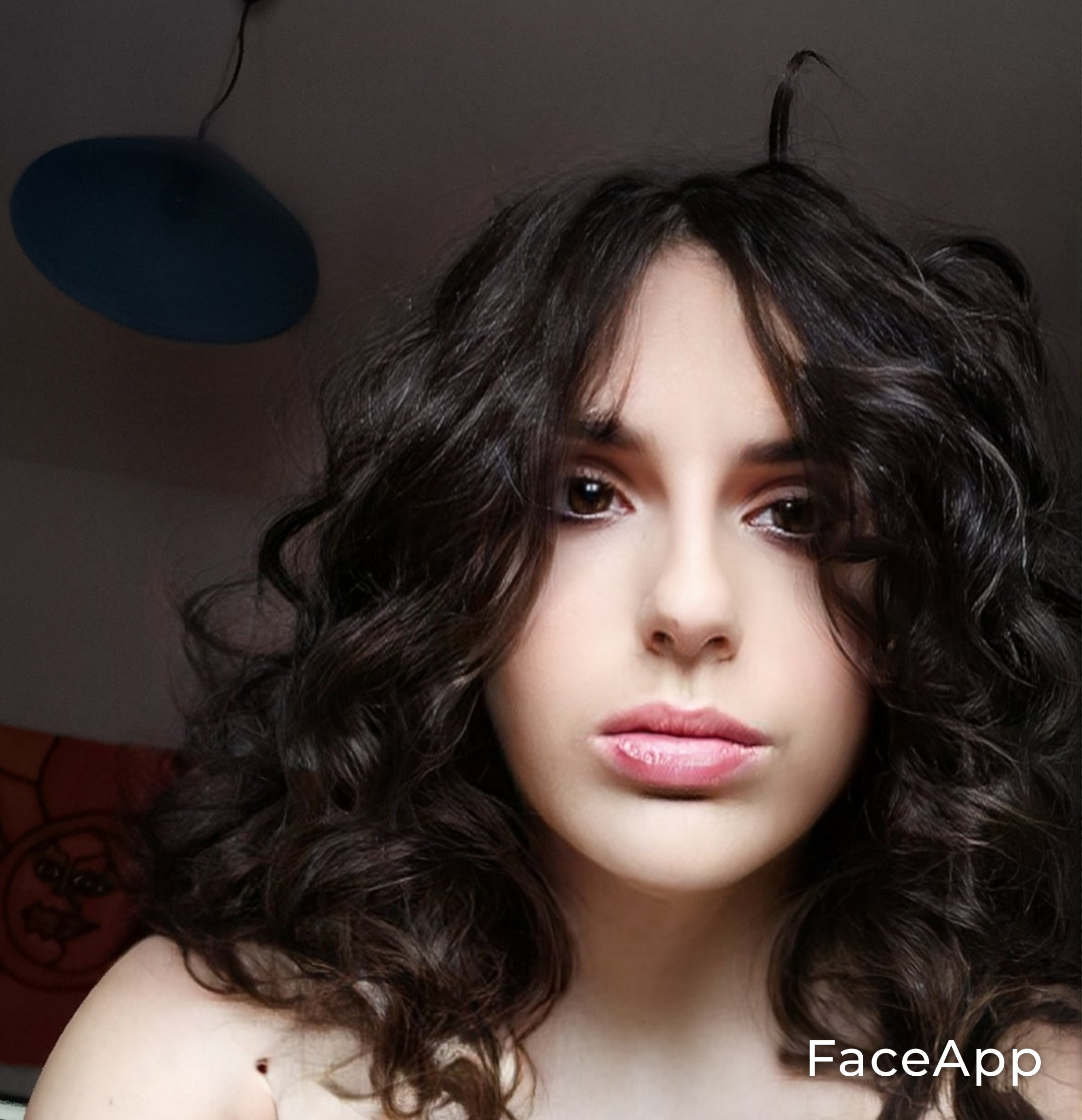 FaceApp 1648478317141