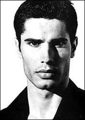 DE2EE672 F5CF 4125 90E2 D9B00DFF4D74