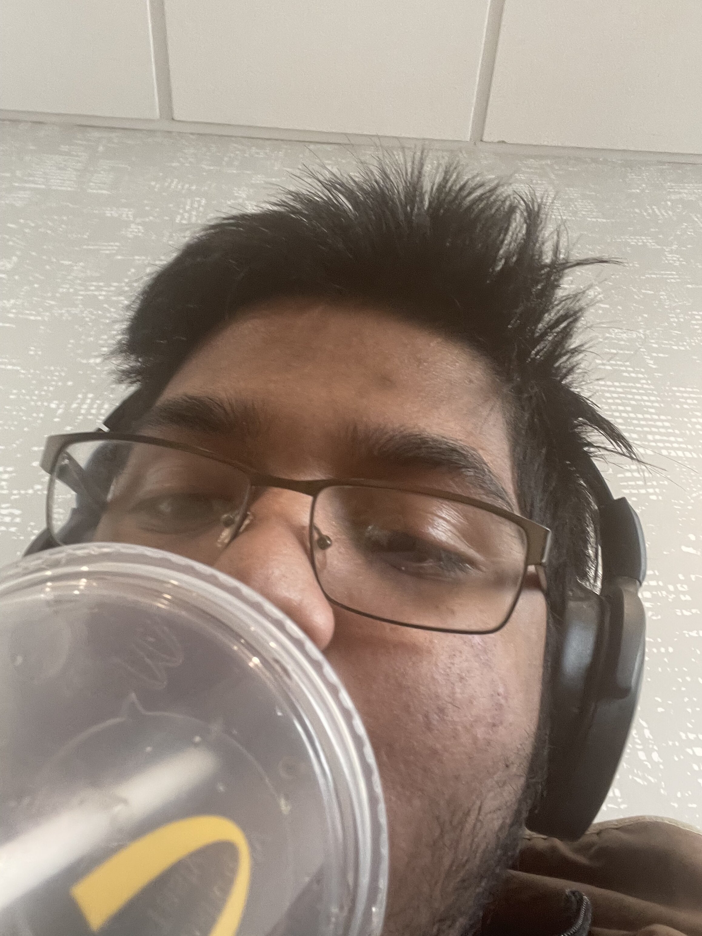 F0EEEE1B AC2D 4179 AA82 03CFEED5E2C7