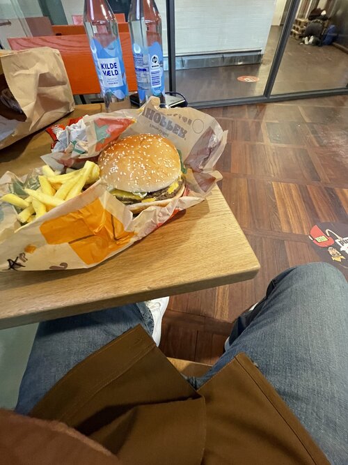 B4F43F8D-0C8F-42CF-9835-C22BF8A65D54.jpeg