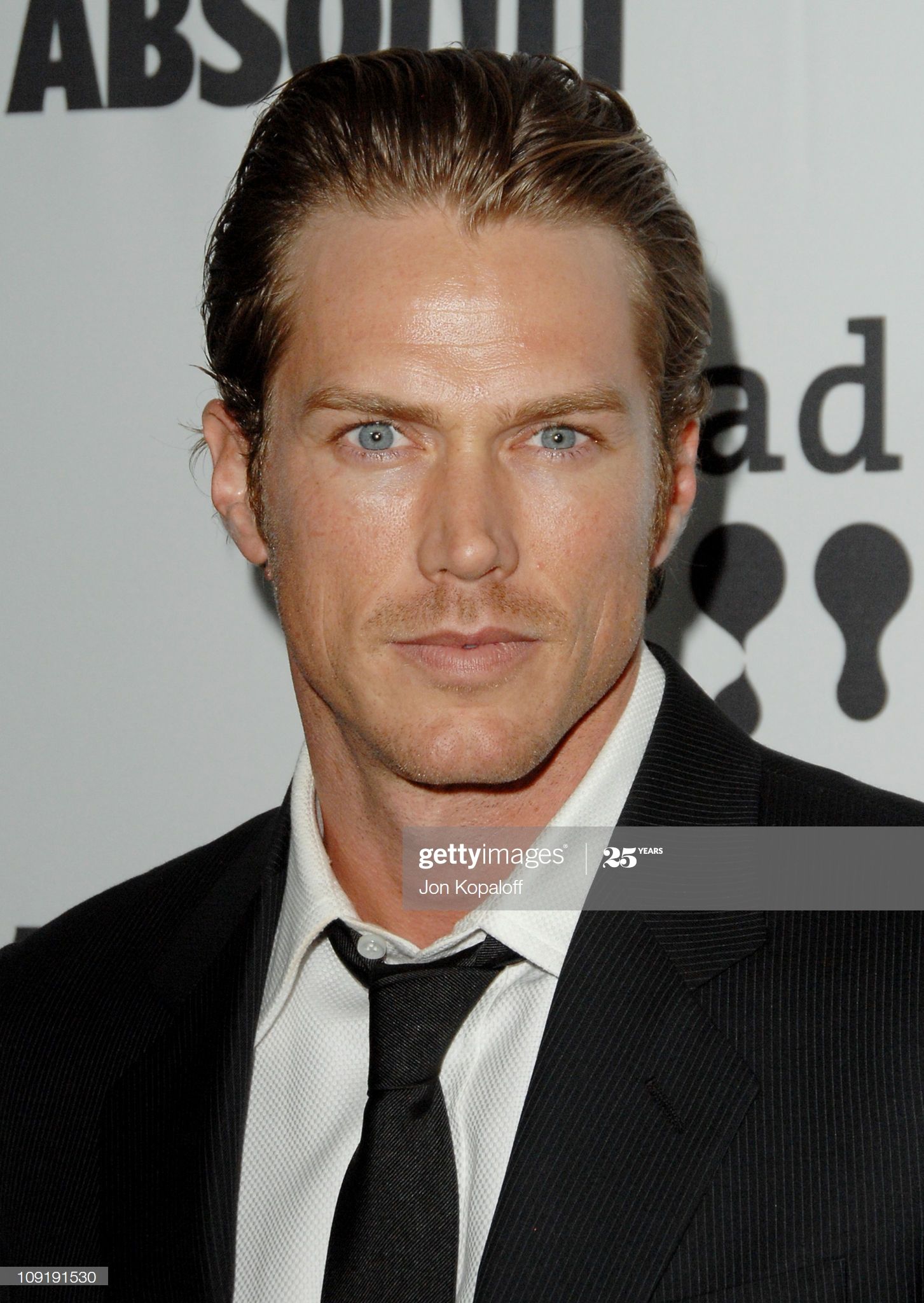 F35321a8f4e67e4d1c1f9924165a4605