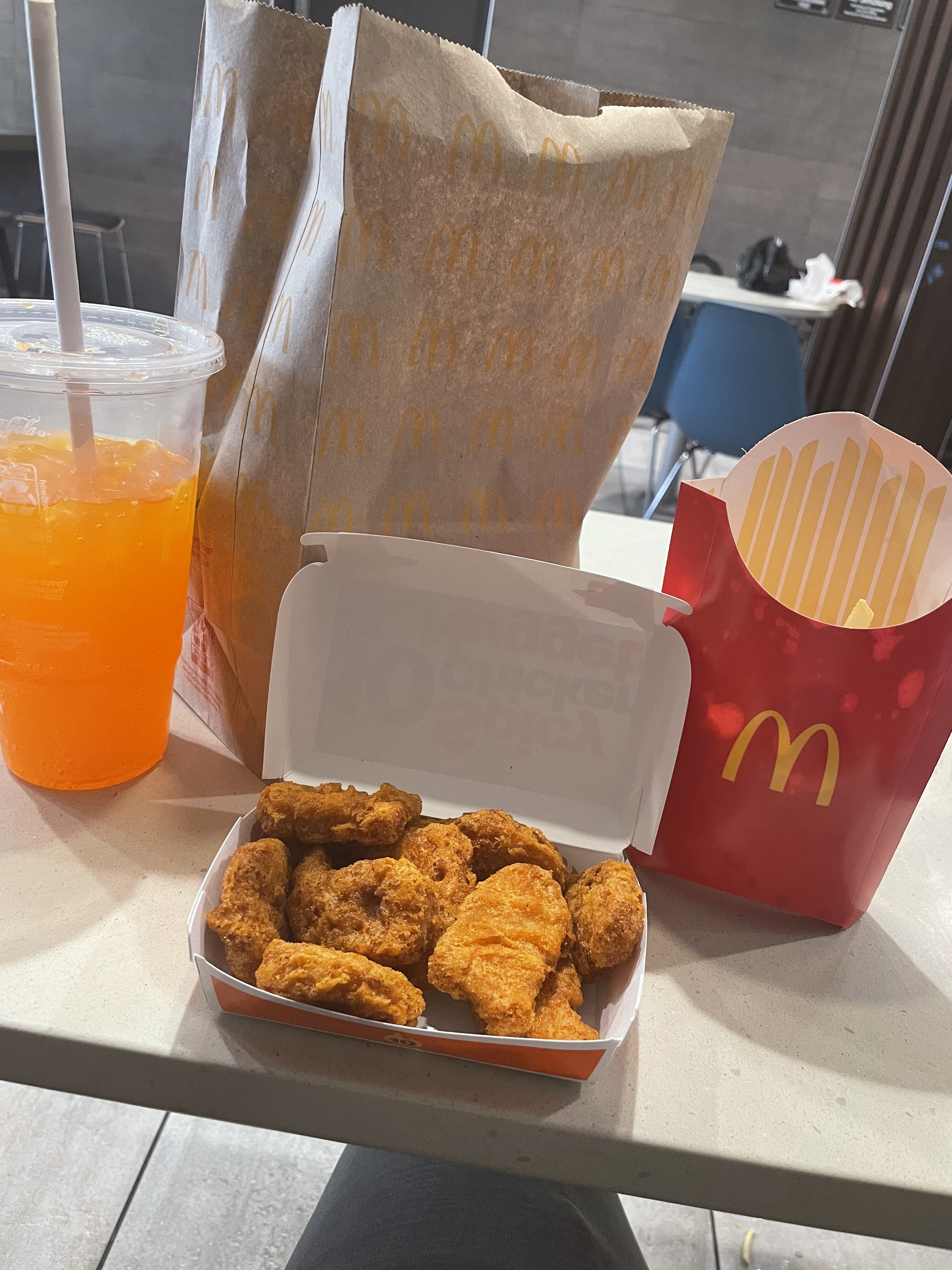 F24AE217 606A 4B63 9E58 CEB17DEF22B0