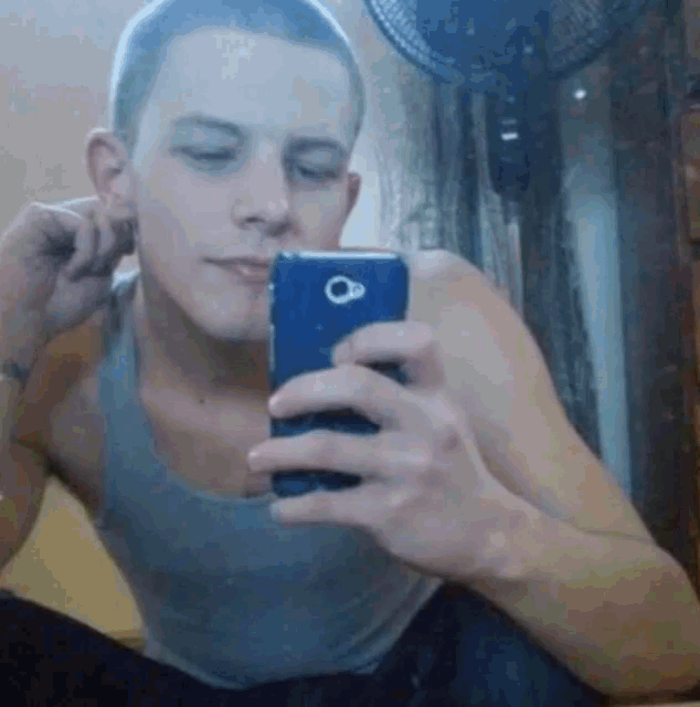 Man selfie 1